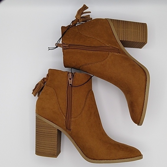NWOT Universal Thread Women's Clare Heeled Booties - Picture 6 of 15